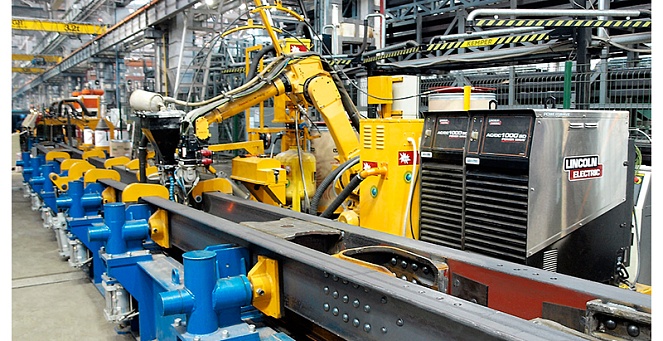 Production line for logitudinal welding of hatch gondola car center sill