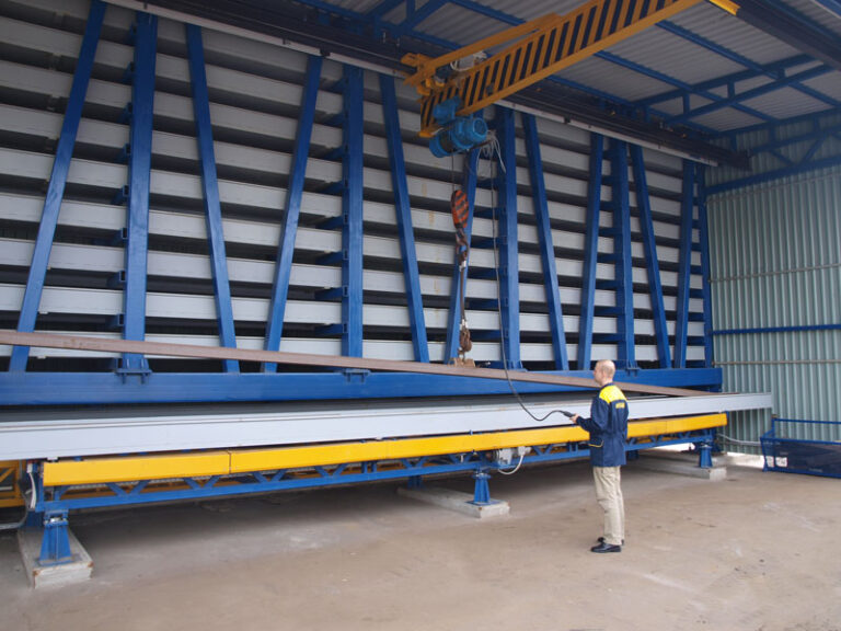 Automated storage systems for long goods