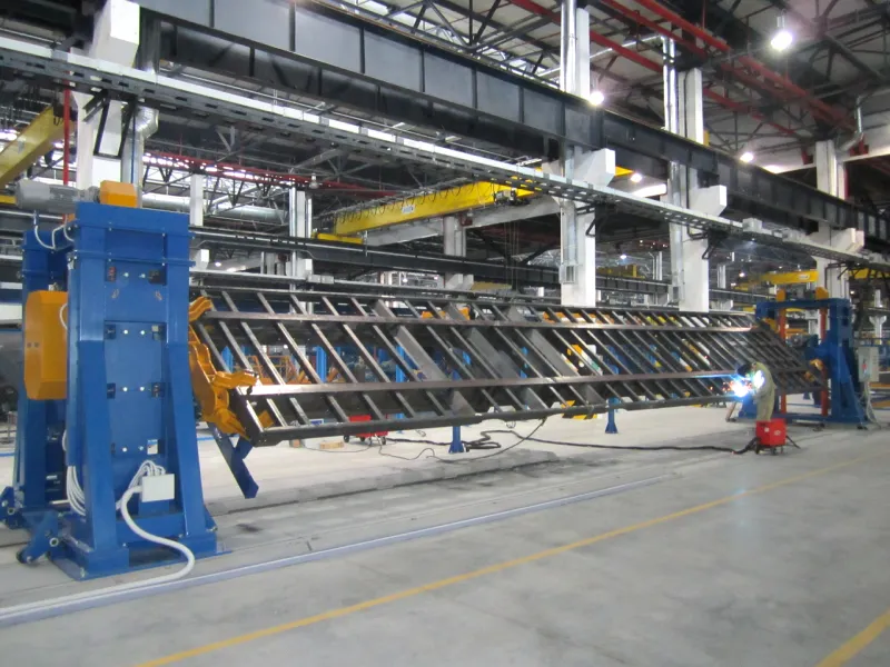 Positioner for welding semi-trailer frames