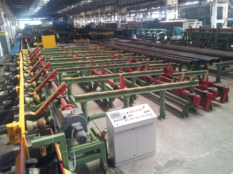 Transport systems for pipes transfer