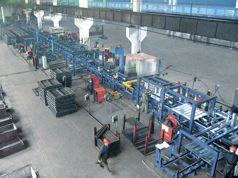 Gondola car hatch production line