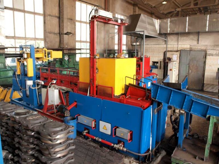 Axle-box housing waching plant