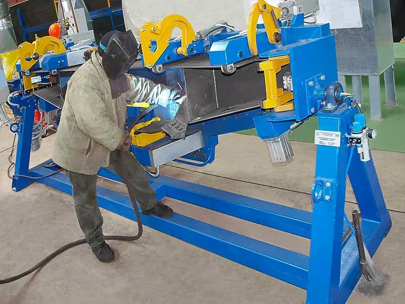 Wagons сross beam welding fixture