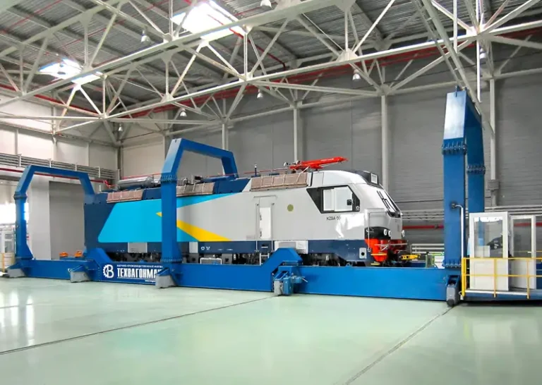 Traversers (transfer table) for railway vehicles transfer