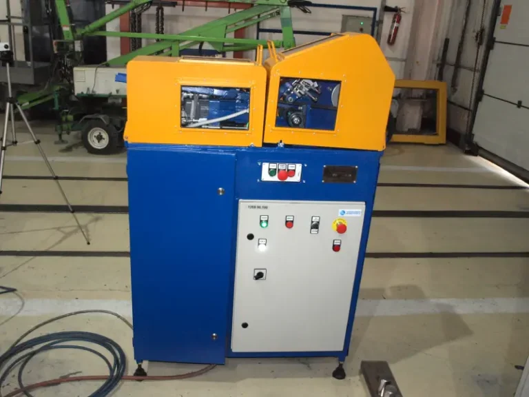 Machine for Cleaning the Cylindrical Surface of Bearing Rollers