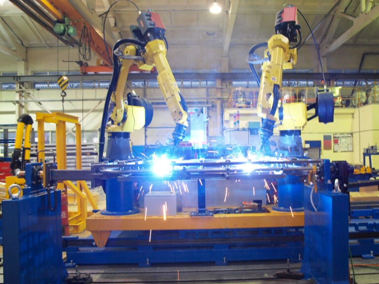Robotic assembly and welding system for mobile container walls