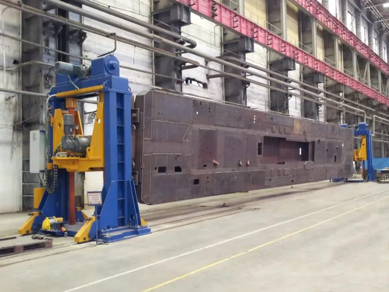 Positioner for diesel locomotive frame