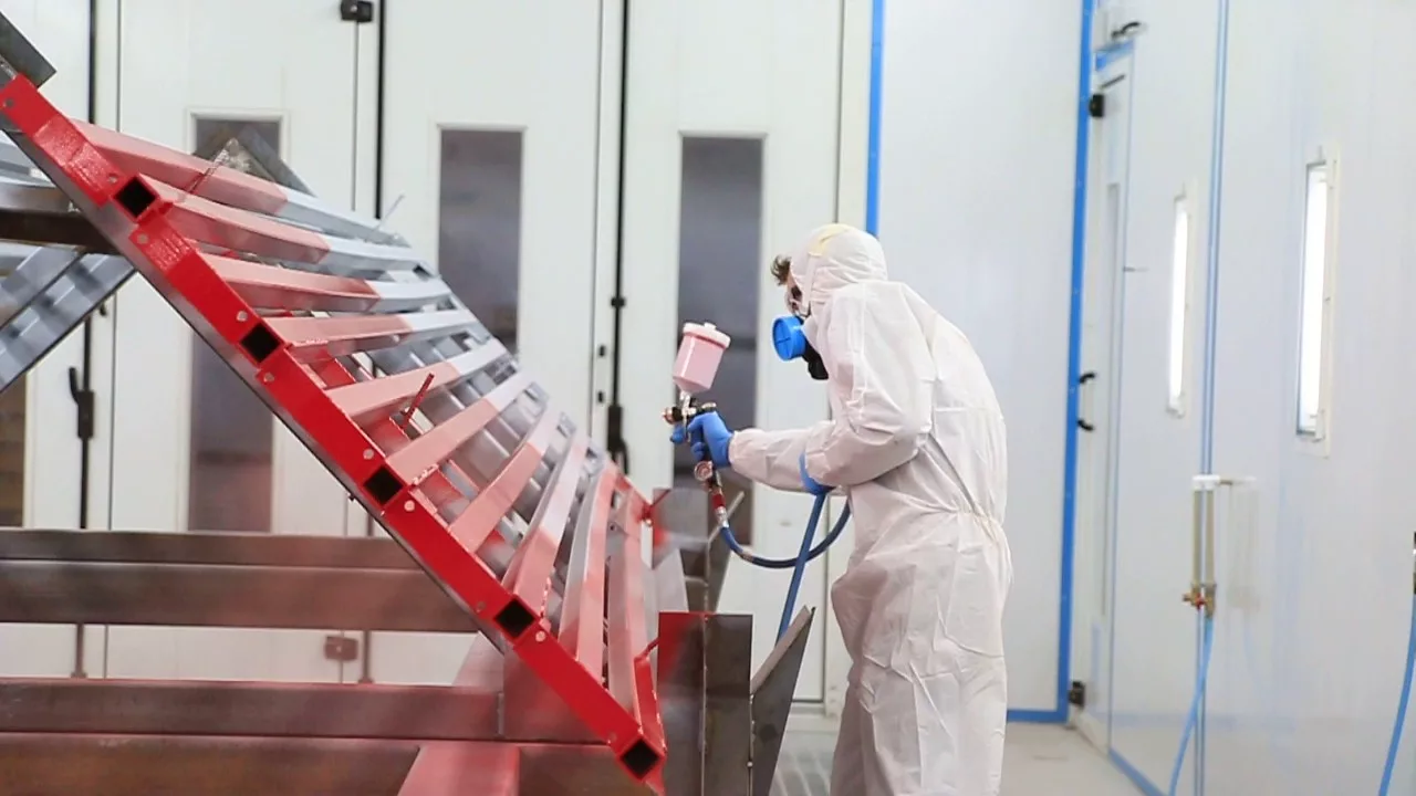 What You Need to Set Up a Paint Shop
