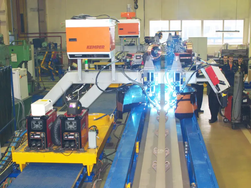 Automatic Welding Stand for Spine Beam with I-Beam