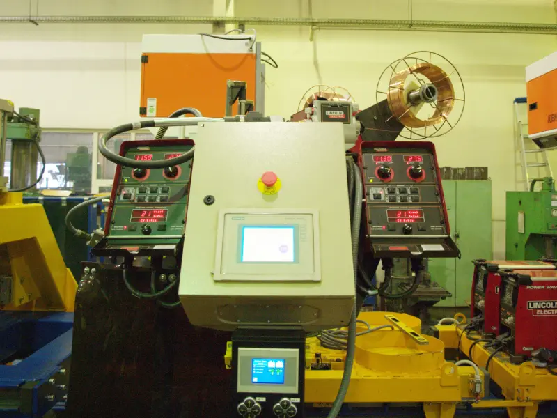 Automatic Welding Stand for Spine Beam with I-Beam