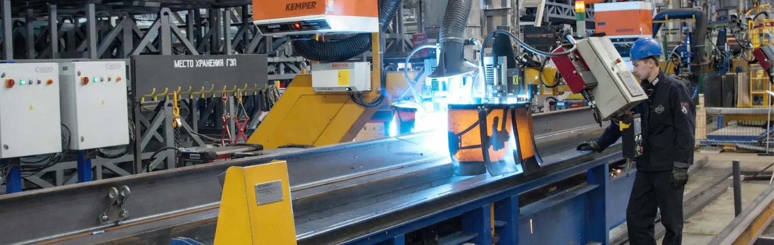 Automatic welding stand for center sill and I beam welding