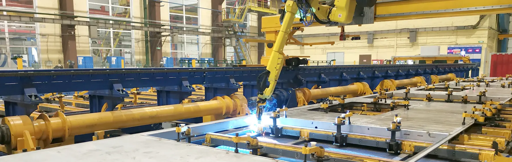 Роботизированный комплекс сборки и сварки боковин кузовов вагонов метрополитена