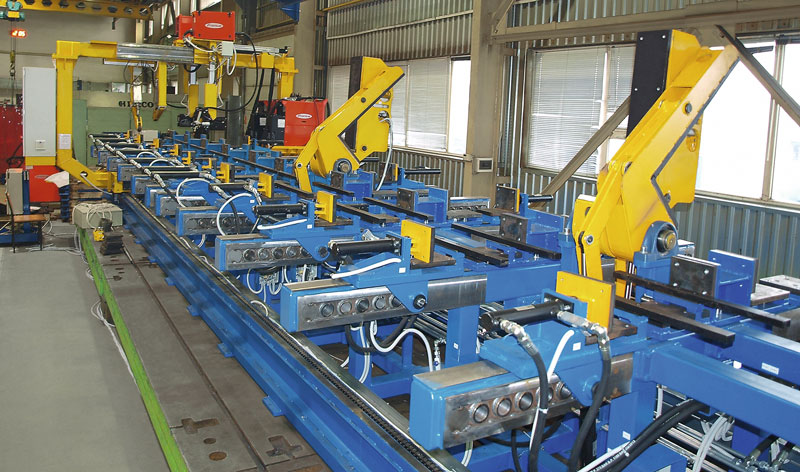 Multipurpose line for assembly and welding of girders