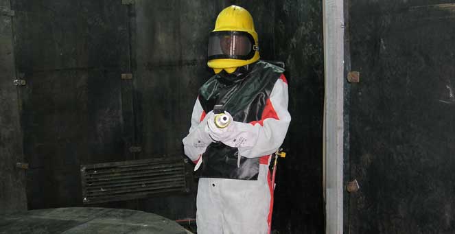 Protective suit for the operator