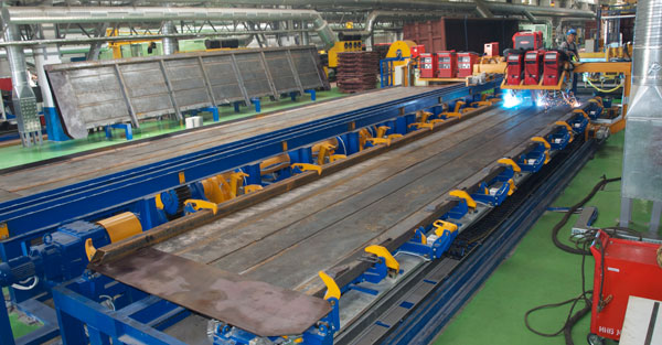 Automatic welding of gondola car sidewalls 