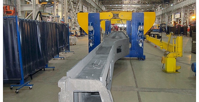  Welding rotator for center sill