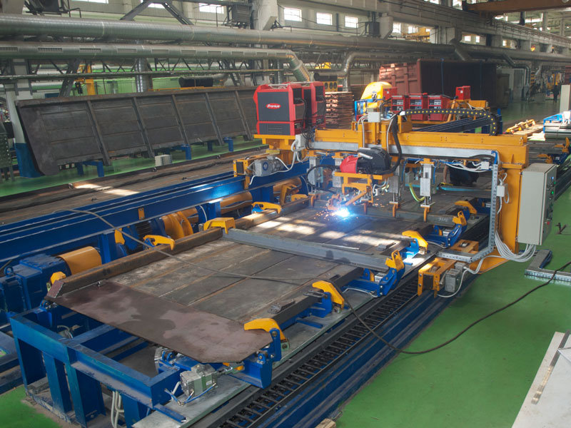 Robotizing side and end wall production